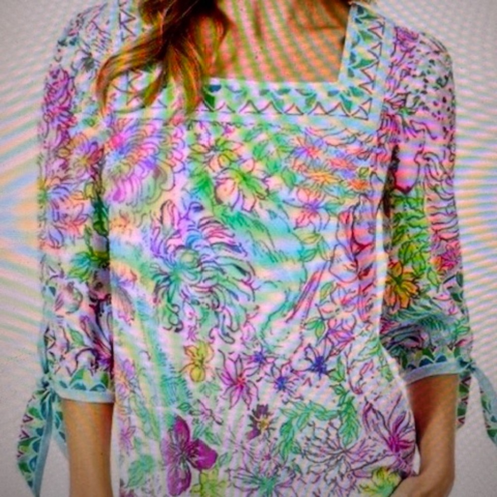 Worn ONCE! $138 Lilly Pulitzer Madge Top in Colorful Paradise